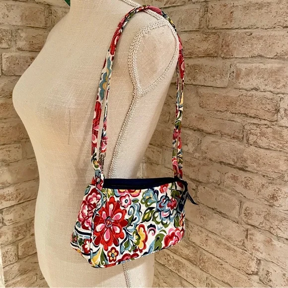 Vera Bradley Small Adjustable Strap Purse - Picture 10 of 10